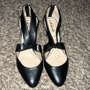 Life stride black heels size 9